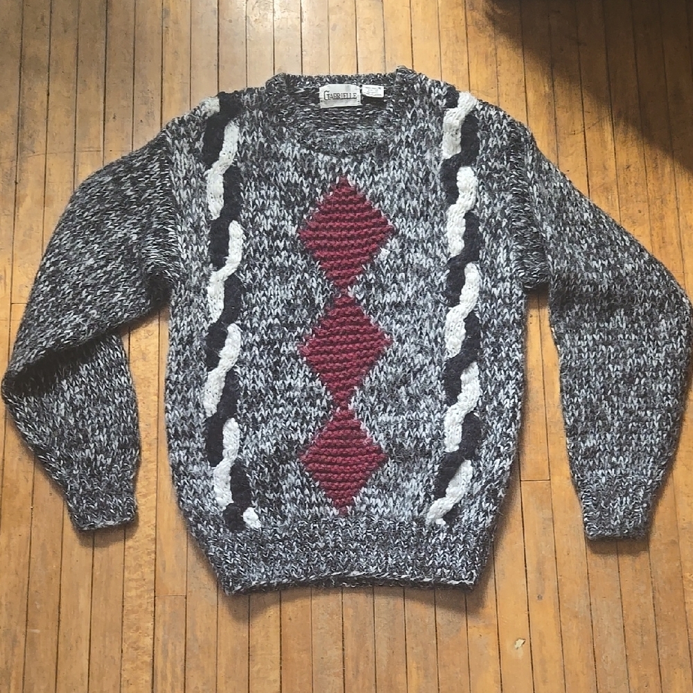 Gray and Red Patterned Sweater
